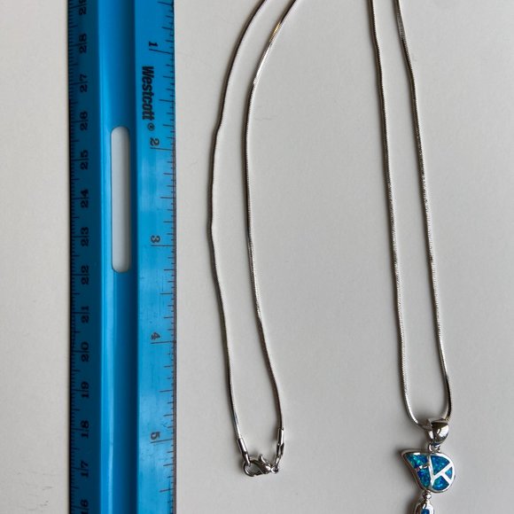 Sterling Silver American Indian Bear Fetish with Opal Inlay - Picture 7 of 10